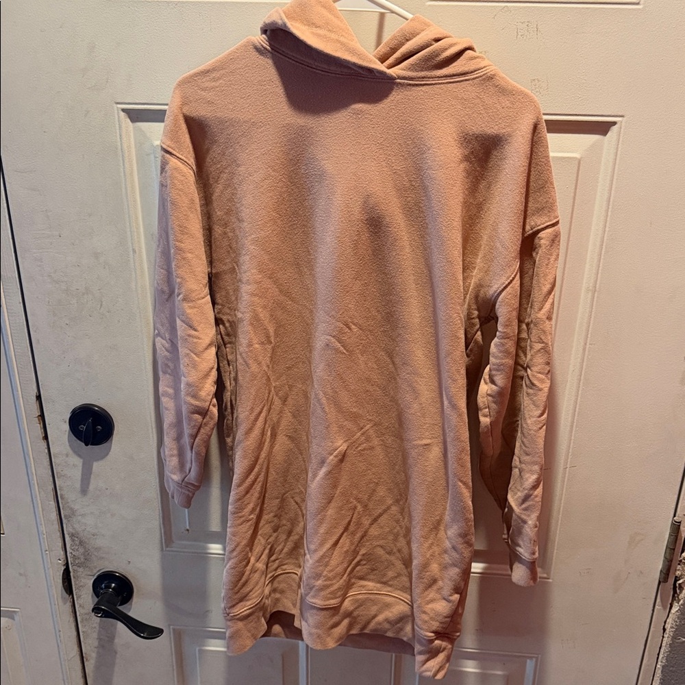 Aritzia Babaton The Group hoodie sweatshirt women’s size medium